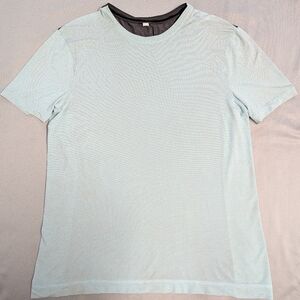 Men's Lululemon Light Blue/ Dark Gray Shirt